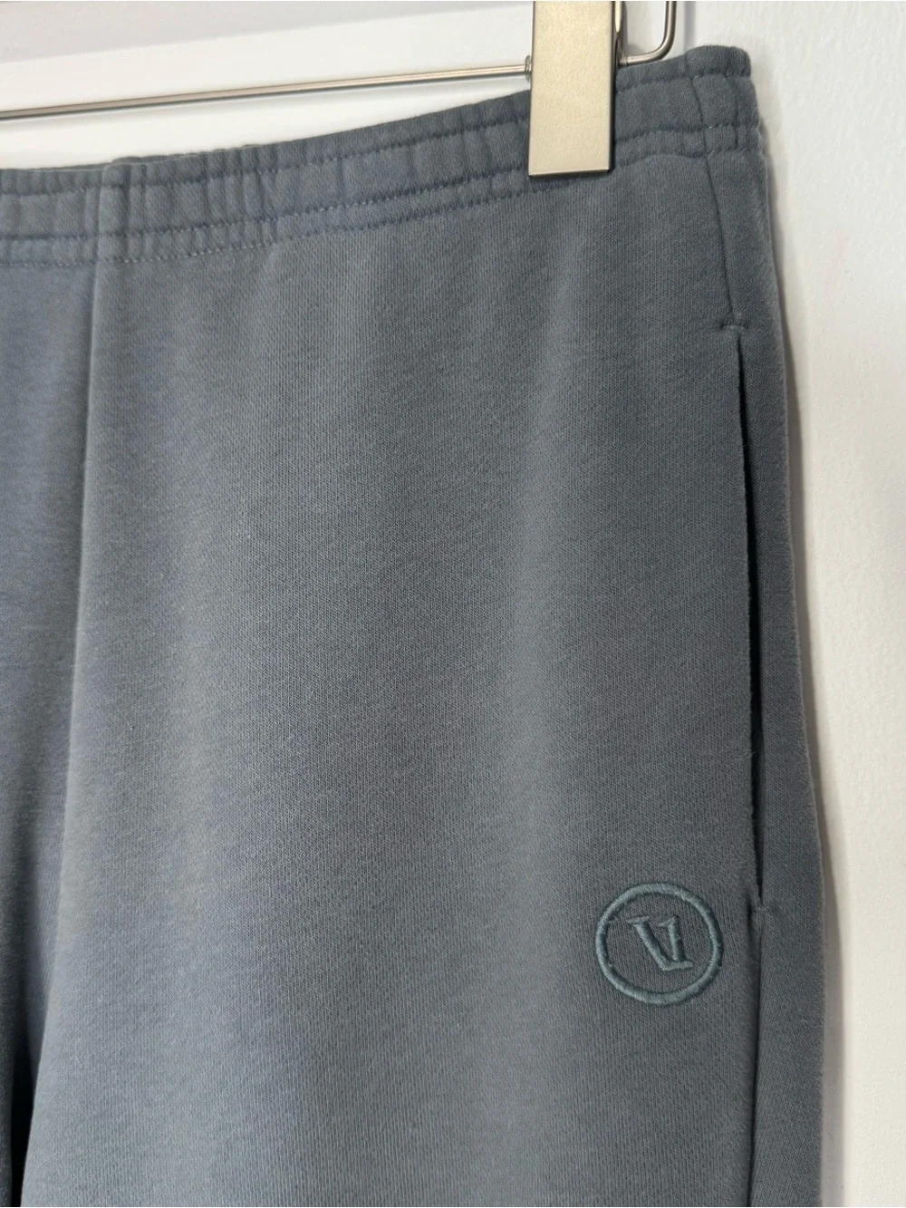 VUORI Women’s Sedona Sweatpant Joggers Smoke Blue Slate Blue Size XS VW4202 - Picture 3 of 14